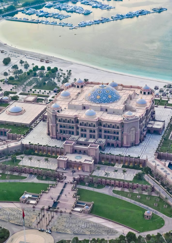 Emirates Palace from the observation deck of Etihad towers. - Manish Tulaskar - unsplash manish_tulaskar