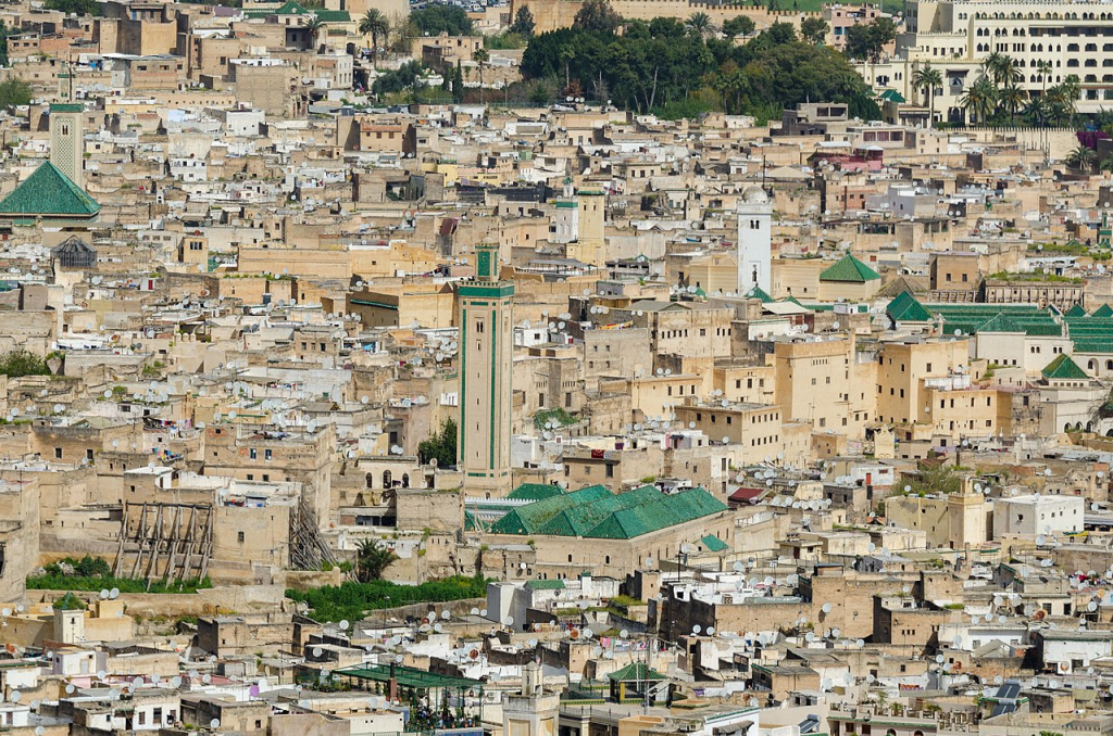 Oleh xiquinhosilva dari Cacau — 29628-Fez, CC BY 2.0, https://commons.wikimedia.org/w/index.php?curid=91388954