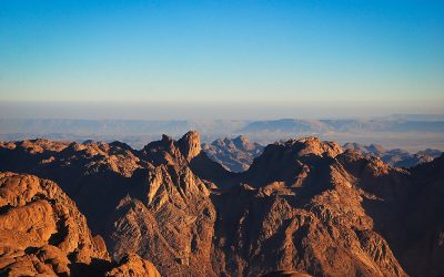 Trekking dan Menikmati Panorama di Semenanjung Sinai